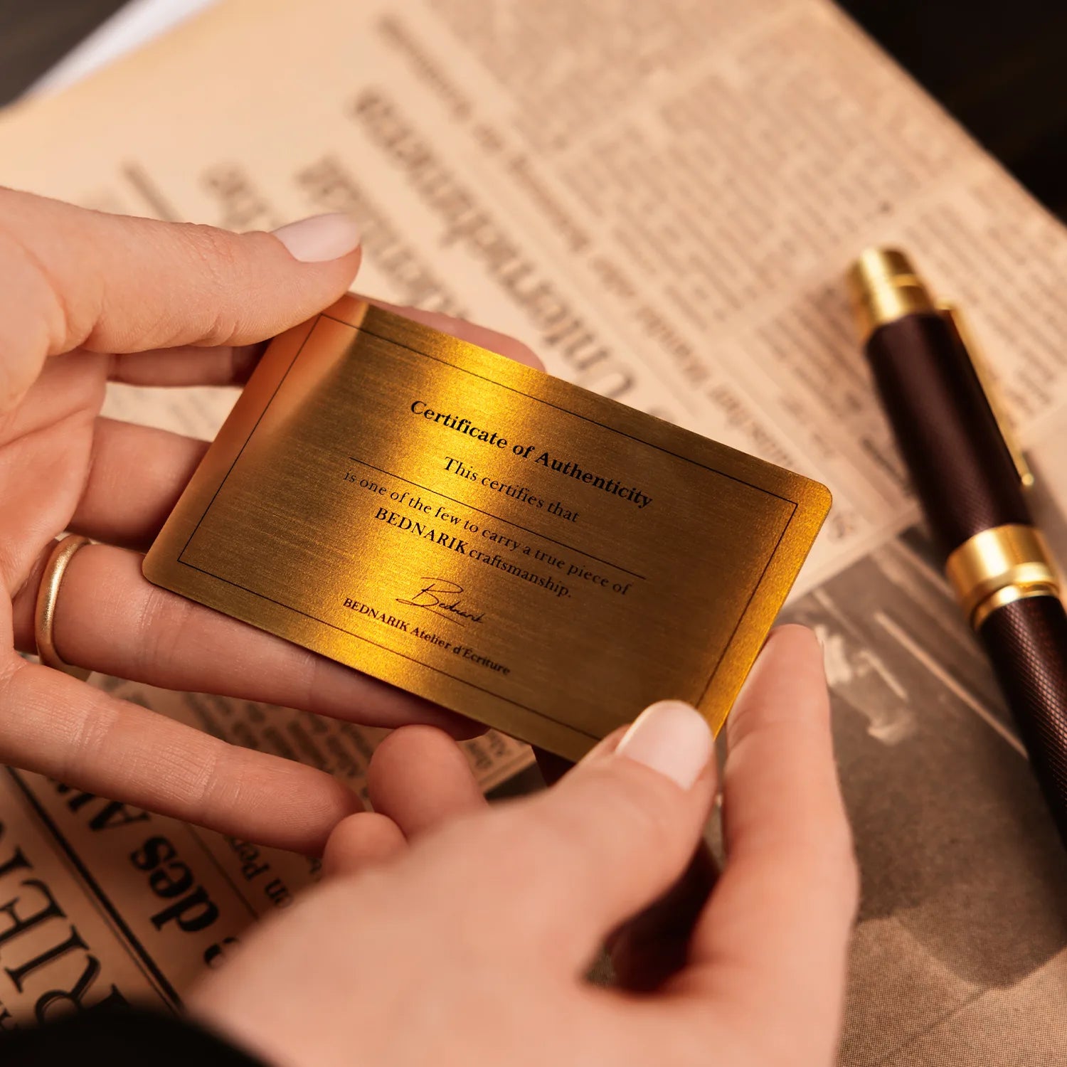 Éternelle Gold-Coated Gold Rollerball Pen